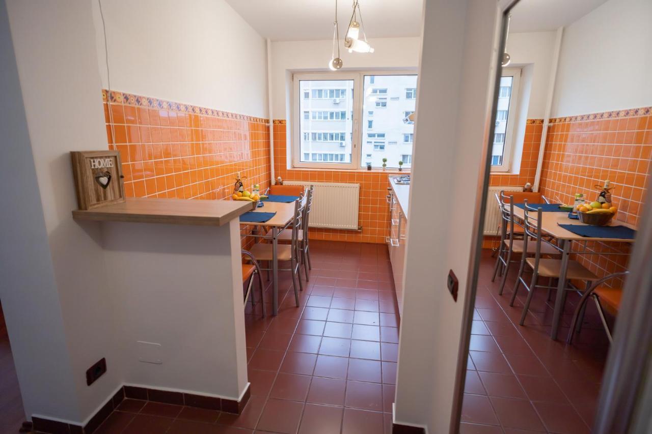 Spacious 2Br Dristor Apartment Bukarest Exteriör bild