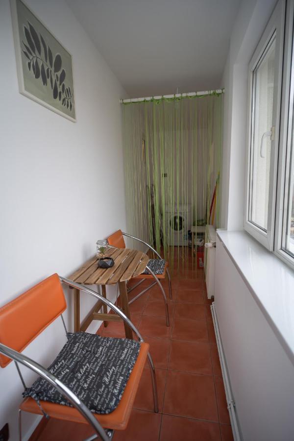 Spacious 2Br Dristor Apartment Bukarest Exteriör bild