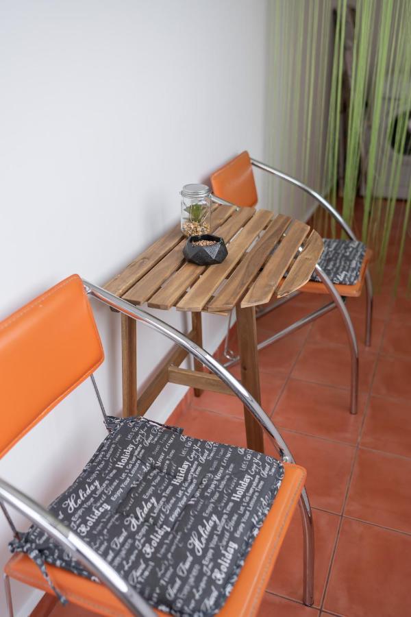 Spacious 2Br Dristor Apartment Bukarest Exteriör bild