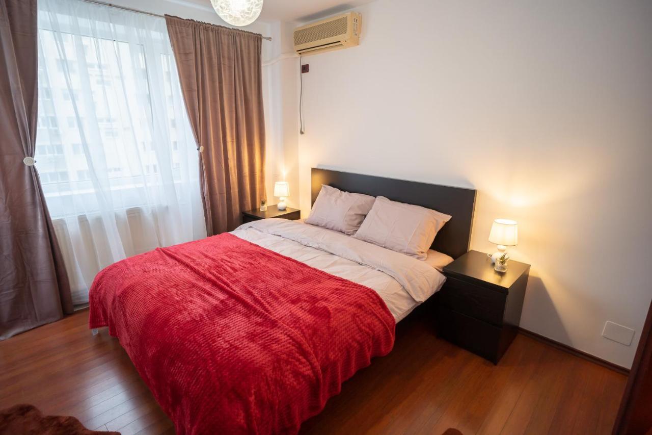 Spacious 2Br Dristor Apartment Bukarest Exteriör bild