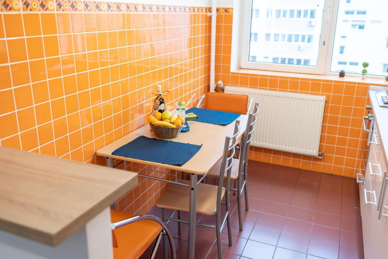 Spacious 2Br Dristor Apartment Bukarest Exteriör bild